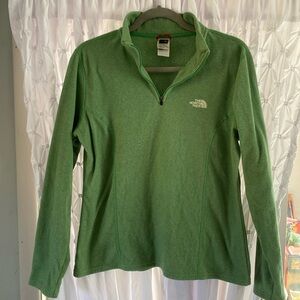 Women’s 1/2 zip lightweight light green fleece